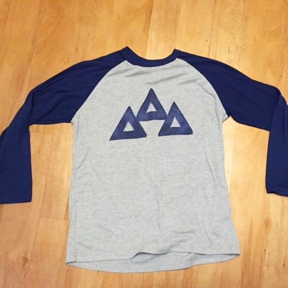 𝅺VTG Collegiate fraternity shirt Small top Tridelta delta college sorority - Picture 1 of 4